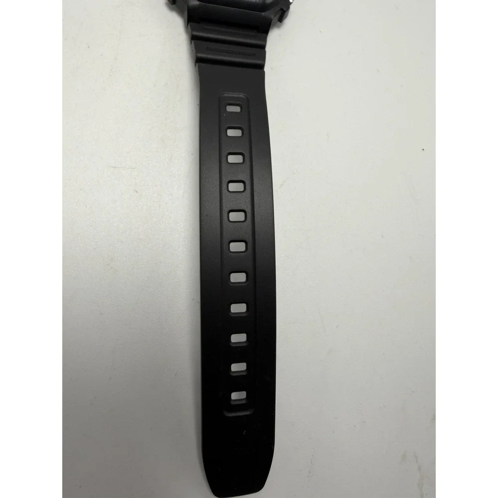 Casio F-108WH Mens Watch 39MM 8.5